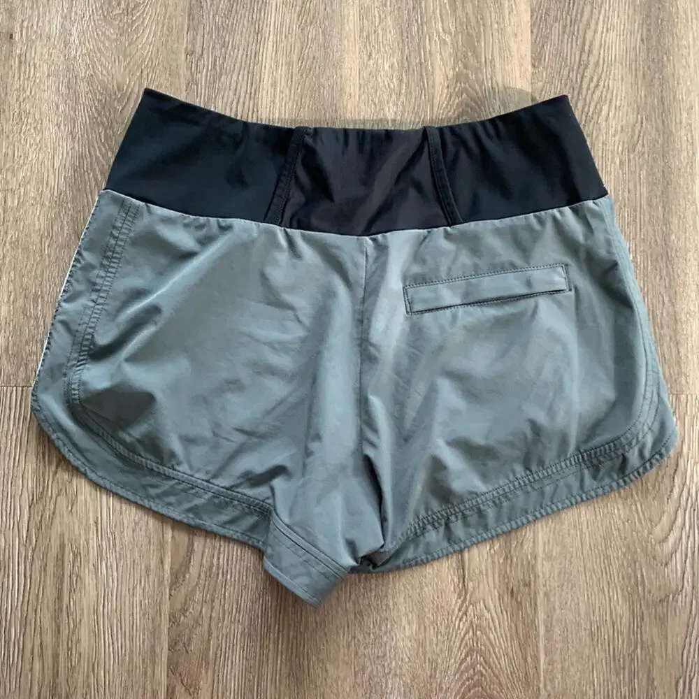Athleta Ascender 4